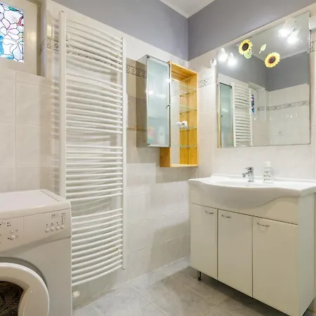 Apartment Maria By Interhome Balatonoszod